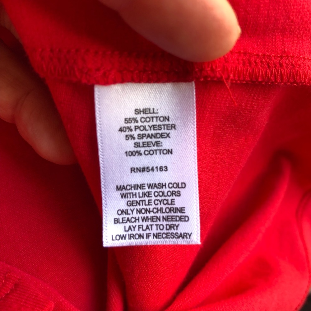 Marc New York Andrew Marc red short ruffle sleeve v-neck blouse top NWT Small - Picture 5 of 8